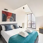 Luxury Elegant Penthouse 2 Bedrooms, 2 Bathrooms Lägenhet