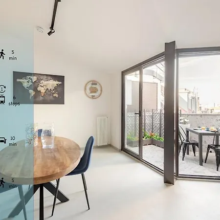 Luxury Elegant Penthouse 2 Bedrooms, 2 Bathrooms Lägenhet